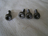 Honda CBR 600 F 4 99 00 2000  vis platine repose pied avant (x4). , FOOT REST FI