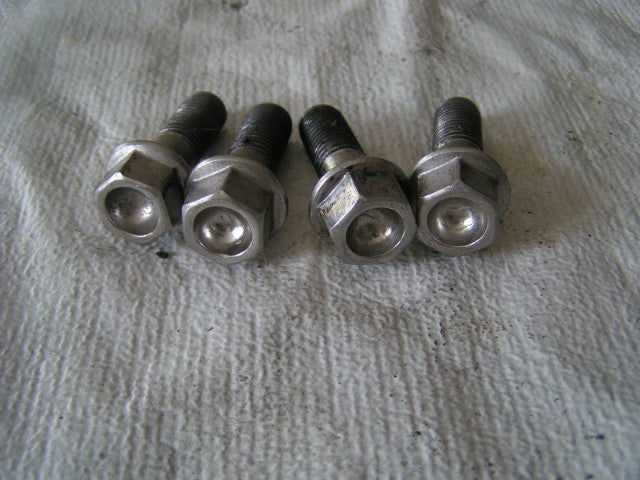 Triumph 955i Daytona,  VIS POUR ÉTRIER DE FREIN avant x 4, FRONT BRAKE CALIPER S