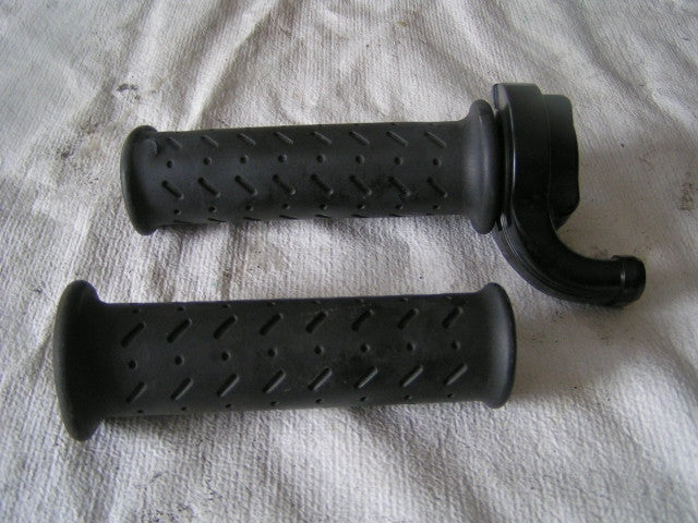 Triumph 955i Daytona,   poigné Gaz , throttle, twist grip, OEM