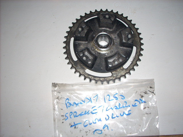 Bandit 1250 K9,PIGNON CARRIER , SPROCKET CARRIER Kettenrad Träger, parastrappi,