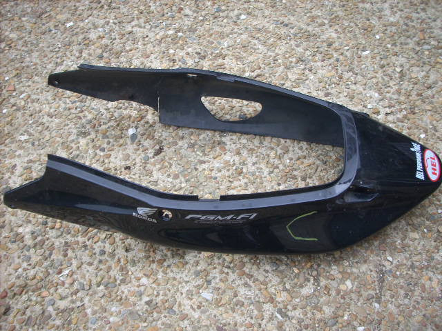 CBR1100 XX Honda Super Blackbird 2002 (97-03) coques arriere , carrenage AR, que
