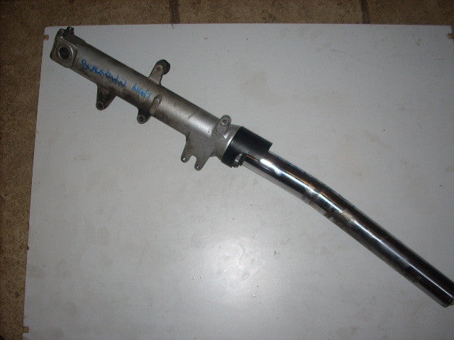 * CBR1100 XX Honda Super Blackbird 2002 (97-03) fourches avant droit, jambe chro