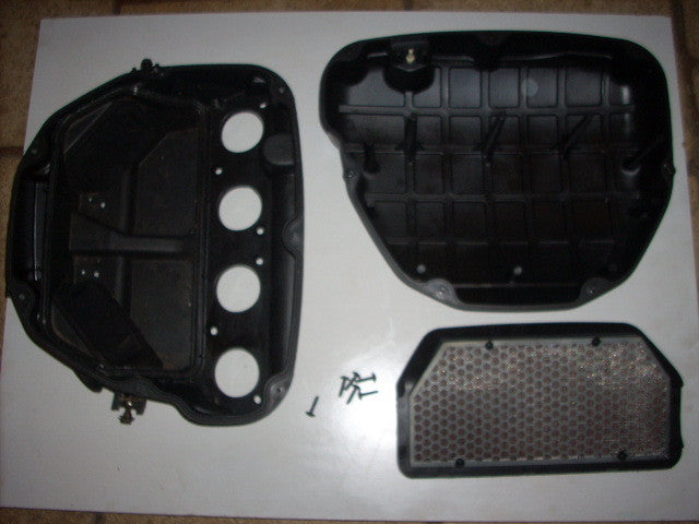 CBR1100 XX Honda Super Blackbird 2002 (97-03) boîte de filtre à air complète,, A