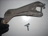 CBR1100 XX Honda Super Blackbird 2002 (97-03) Platine et repose pied droite AR,a