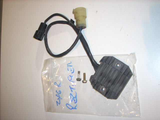 KAWASAKI NINJA ZX6R ZX-6R J1 J2 2000 2001 2002 Regulateur, RECTIFIER regulator,