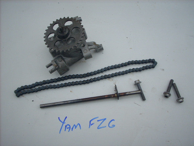 Yamaha FZ6 S2 2009 5VX (ok 07 08 09 )15993mile, 25588km, les pièces de la pompe