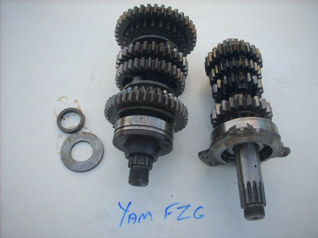 Yamaha FZ6 S2 2009 5VX (ok 07 08 09 )15993mile, 25588km, rouages de boîte de vit