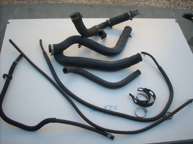 Yamaha FZ6 S2 2009 5VX (ok 07 08 09 )15993mile, 25588km, durite d'eau , ,tube de