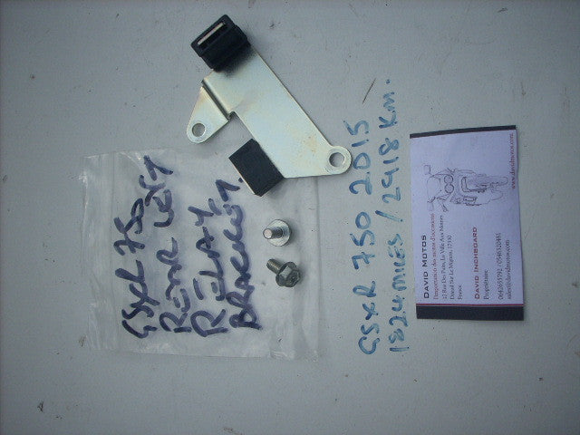 Suzuki GSXR 1000 11-15 L2-5 Suport ar gauche relais support, REAR left relays
