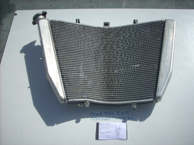 Suzuki GSXR 1000 11-15 L2-5 radiateur a eau, dommage RADIATOR, minor damage