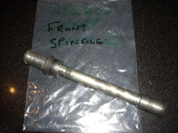 2004 Kawasaki ZZR 600 ZX E11, axe de la rue avant, front axle spindle FRONT WHEE