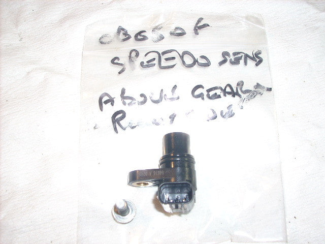 2015 Honda CB650F ABS , ok 14/15 capteur de vitesse SPEEDO SENSOR , PICK UP, SEN