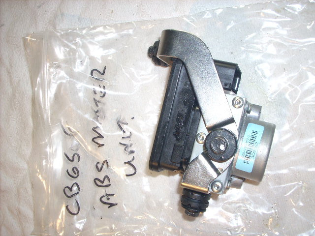 2015 Honda CB650F ABS , ok 14/15 Pompe ABS OV24-5071 MFG 01 2A Hydroblock brake