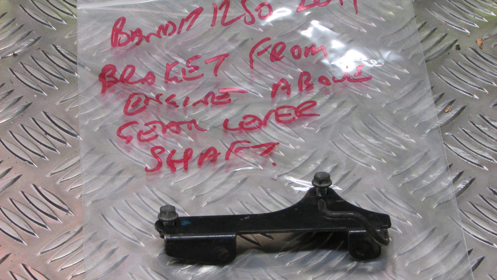 Suzuki Bandit GSX 1250 FA ABS 2011,L1,attache de motoeur, acote vitesse engine b