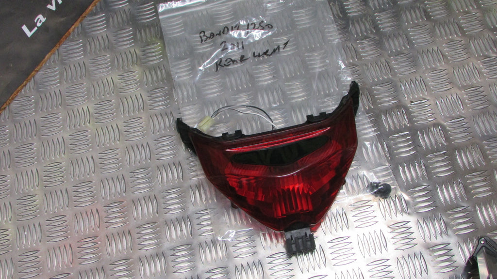 Suzuki Bandit GSX 1250 FA ABS 2011,L1,feu de stop arrière REAR /TAIL/STOP LIGHT,