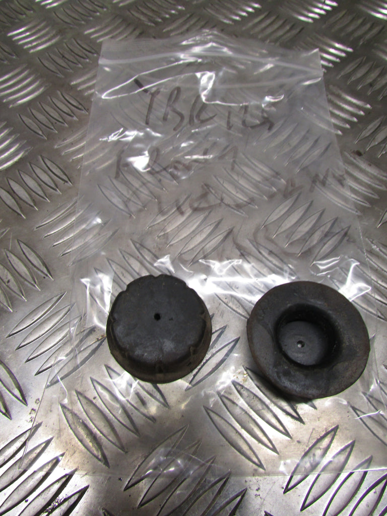 Yamaha YBR 125 2010>2016 Injection,VIS Ecrou Goujon de fixation de le reservoir