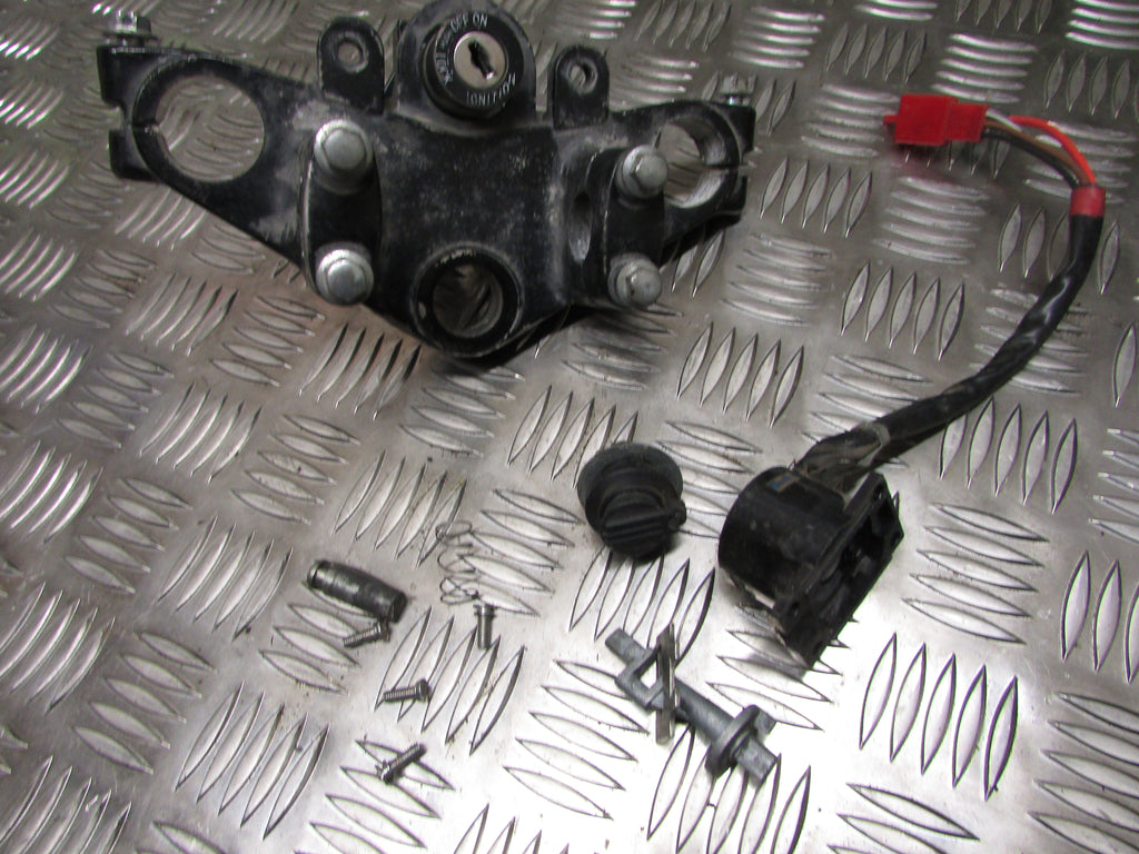 * Yamaha YBR 125 2010>2016 Injection,kit serrure , sans clef,, serrure de selle,