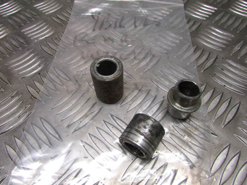 Yamaha YBR 125 2010>2016 Injection, entretoises de roue arrier AR,rear wheel spa