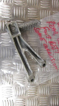 KAWASAKI NINJA ZX6R ZX-6R J1 J2 2000/2 ,repose pied AR gauche,arriere, passager,