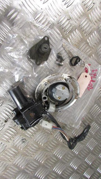 KAWASAKI NINJA ZX6R ZX-6R J1 J2 2000/2 kit serrure , avec bouchon de réservoir,