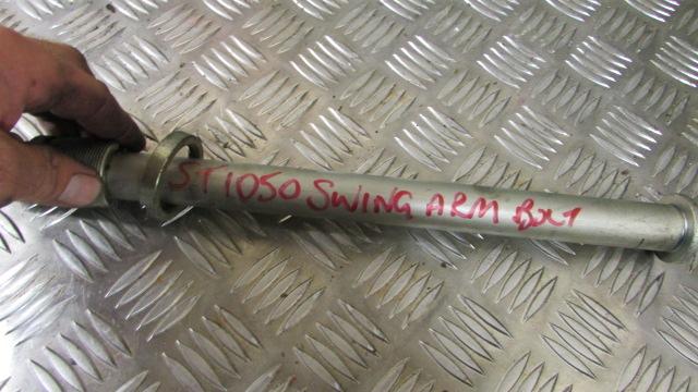 Triumph ST Sprint 1050, 05>10 Vis pour Bra Osciliant axe,,REAR SWINGING ARM BOLT