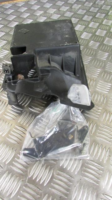 Triumph ST Sprint 1050, 05>10 ,Habillages porte batterie,,TRIM,battery carrier,