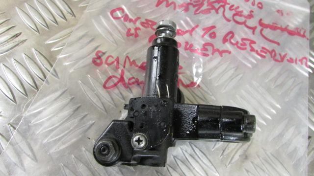 Triumph ST Sprint 1050, 05>10 maitre-cylindre de frein AV sans levier,,FRONT BRA