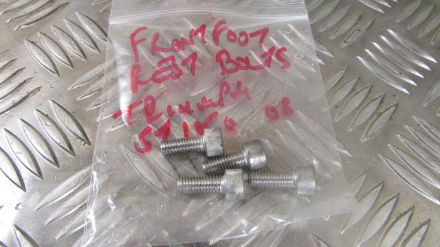 Triumph ST Sprint 1050, 05>10 vis platine repose pied , FOOT REST FIXING SCREWS
