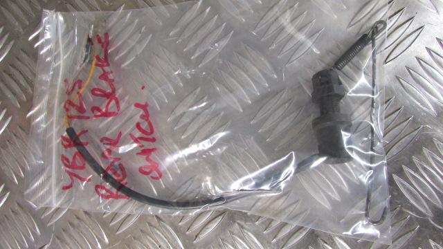 Yamaha YBR 125 2011, 2010>17 ,Interrupteur contacteur de feu de frein arrière, R