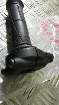 KAWASAKI Z750R, ZR750NBF,2011(OK 08/17), poigné Gaz , throttle, twist grip,