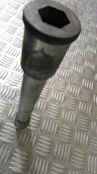 KAWASAKI NINJA ZX6R ZX-6R J1 J2 2000/2 axe de la rue avant,, front axle spindle