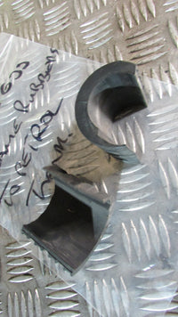 Yamaha Fazer FZS 600 2000 (1998/2003) RJ021 fixation reservoir de essense caoutc