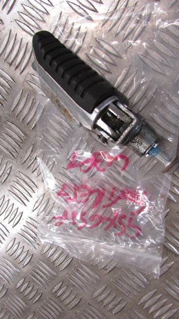 Suzuki GSX650F 2011 repose pied AV GAUCHE,, foot rest front left ,, Fußrastenanl