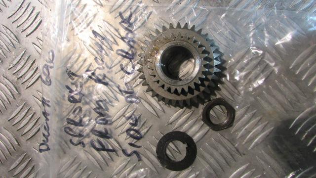 Ducati 696 Monster, les rouages du côté droit du vilebrequin, cogs gears from ri