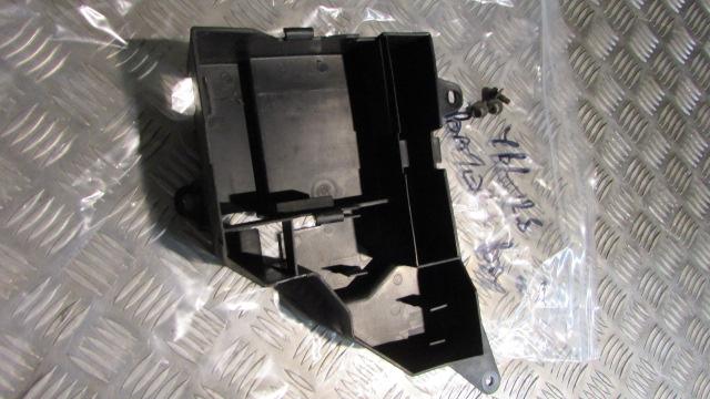 Yamaha YBR 125 2008, 2005>17 ,Habillages porte batterie,,TRIM,battery carrier, c