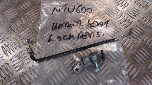 Honda NTV 600 Revere RC33 1989, siège verrouillage arriere AR,Seat Lock rear,,