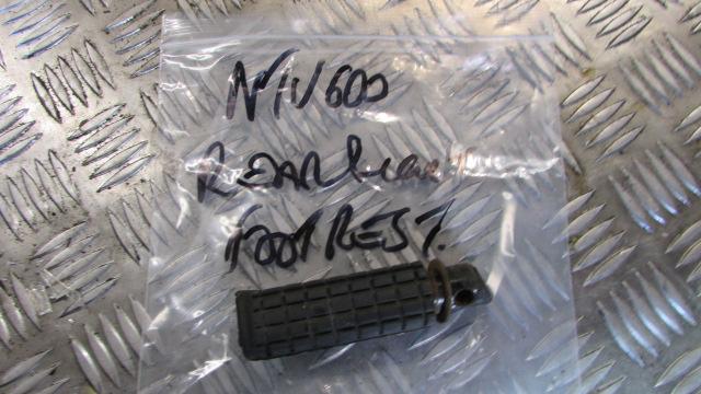 Honda NTV 600 Revere RC33 1989, ,repose pied AR droite,arriere, passager, passan