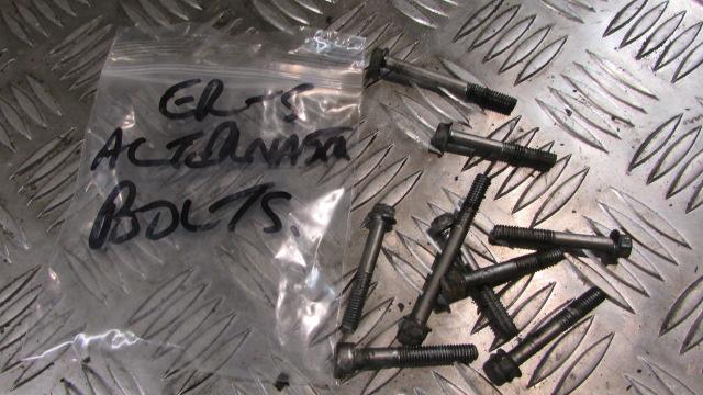 Kawasaki ER5 E3, 1999, ,VIS Ecrou Goujon de fixation pour la carter de alternate