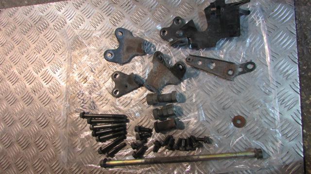 Pan European ST1100 ,Vis Suport moteur,,engine mounts bolts nuts screws fixings