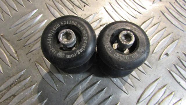 Yamaha FZ1 RN16 2008, (06>14) Paire de diabolos, ariere,, PADDOCK STAND SWINGARM