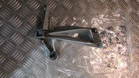 Yamaha FZ1 RN16 2008, (06>14)Platine et repose pied droite AR,arriere, passager,