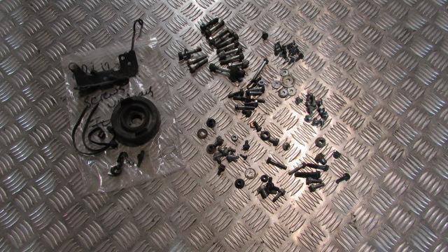 Honda CBR 125 RW (11>16), JC50, ,vis, support,various fixings screws, brackets,,