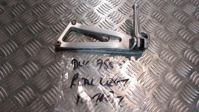 Ducati 750 SS ie 99>03 900 SS,repose pied et platine AR gauche,arriere, passager