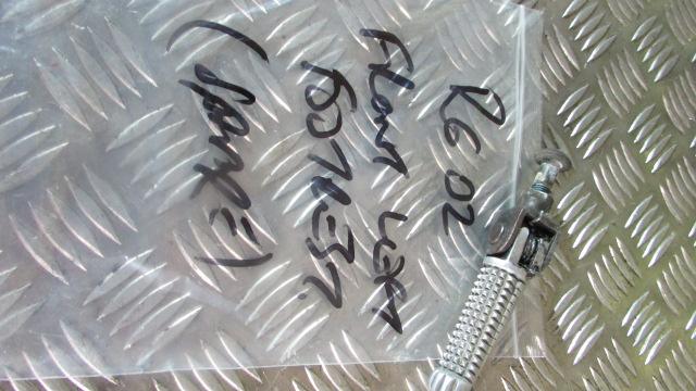 Yamaha YZF R6 99-02 5EB repose pied AV GAUCHE,, foot rest front left ,, Fußraste