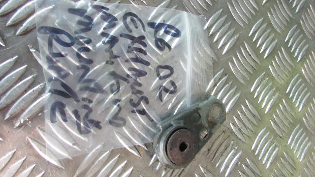 Yamaha YZF R6 99-02 5EB attache de pot aux moteur, exhaust bracket to bottom eng