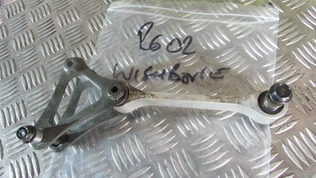 * Yamaha YZF R6 99-02 5EB Support pour biellette de suspension et Bequilles Cent