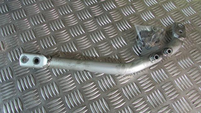 Honda Africa Twin 750 RD07 1993 (93-95)Base cadre droite sous le moteur ,,Remova