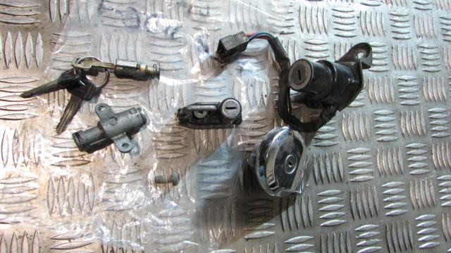 Yamaha Virago XV535 DX 2YL 1998 kit serrure , avec bouchon de réservoir, serrure