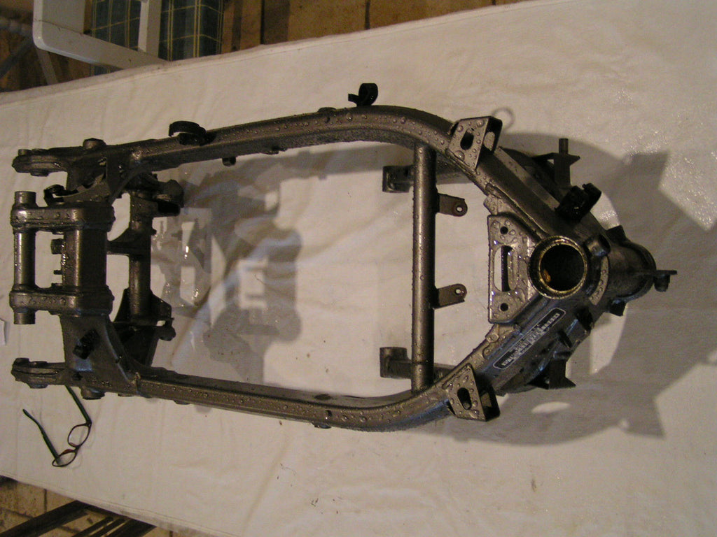 Honda DEAUVILLE  NT700VA NTV700 tubulaire DE CADRE, TBE, frame Cat B good condio