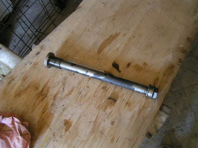 KAWASAKI ZX9R ZX-9R NINJA ZX900 E1 E2 99 01 Vis pour bras oscillant, swing arm p